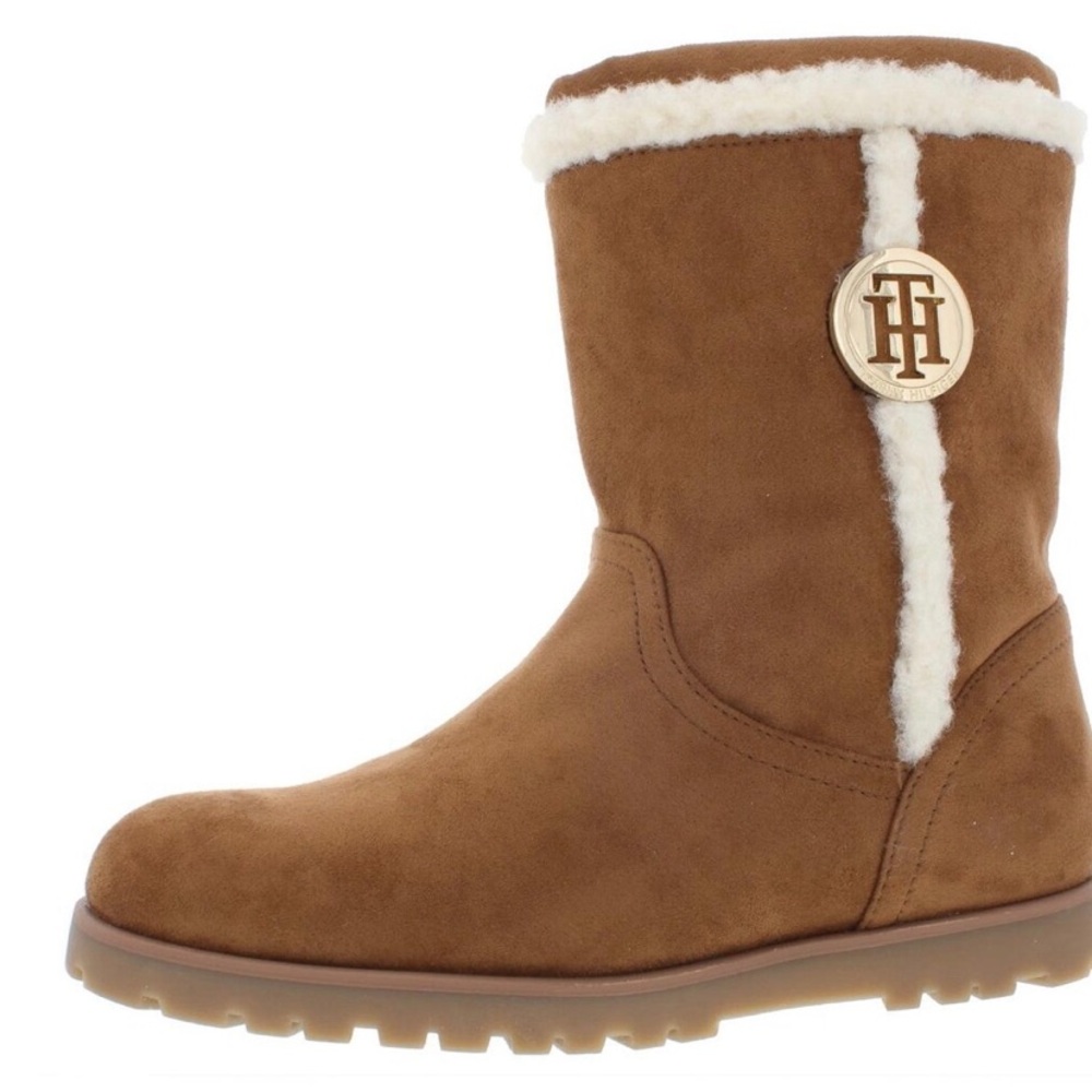 NIB - Tommy Hilfiger Surina boots (8.5)